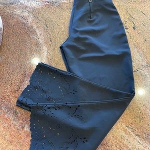 Equestrian Black Laser cut ankle capri cropped scalloped pant, capri. Size Small